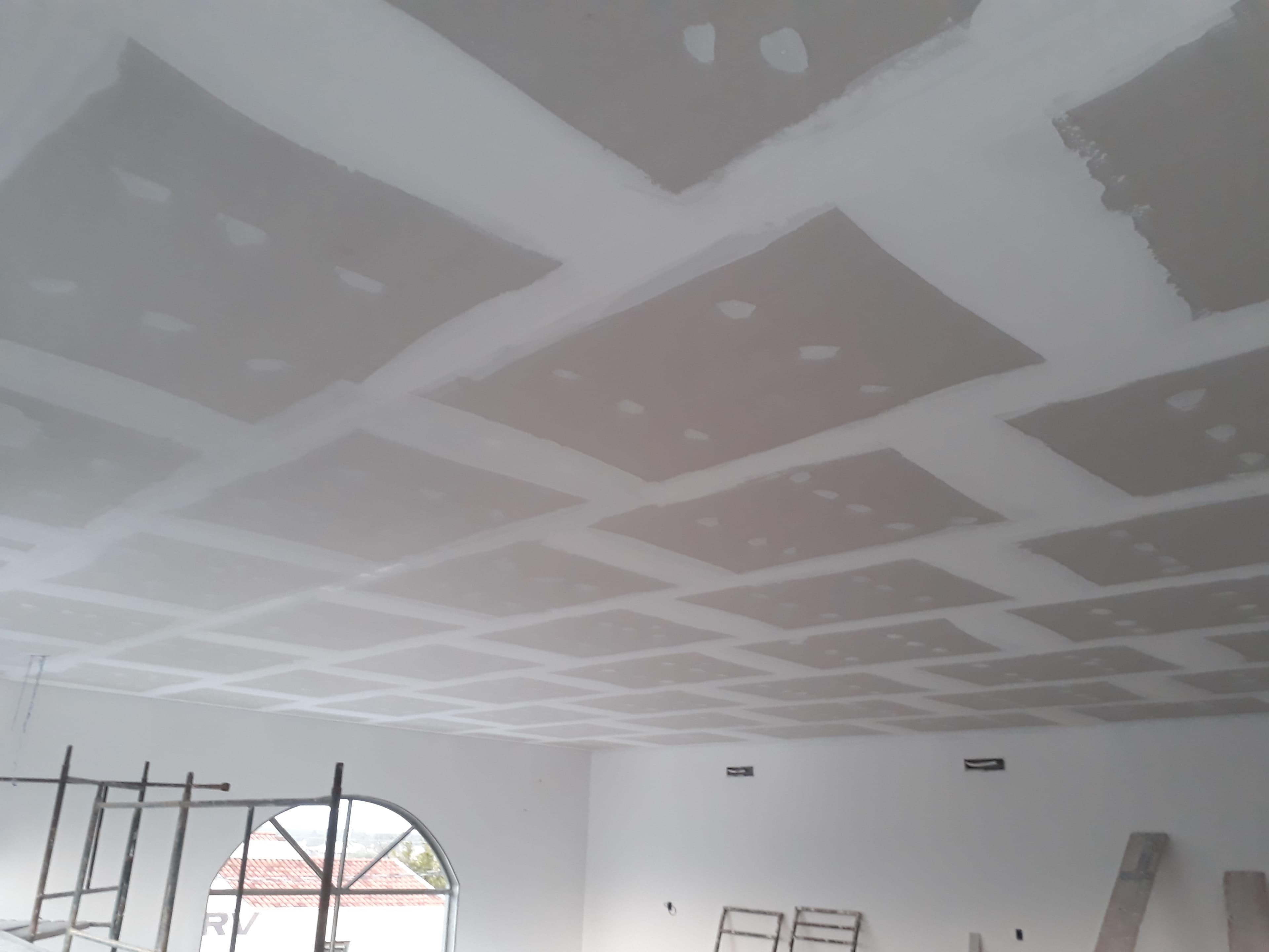 Instalação de forro de drywall pela EXP Forros e Divisórias